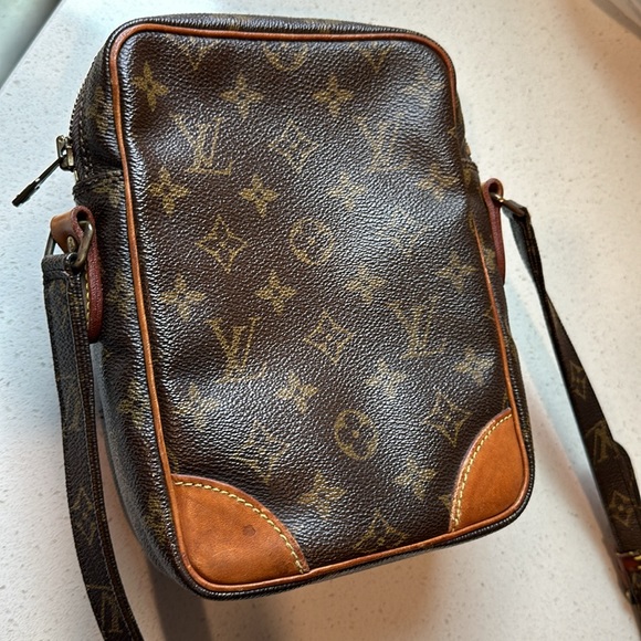 Louis Vuitton Bag - Picture 14 of 16